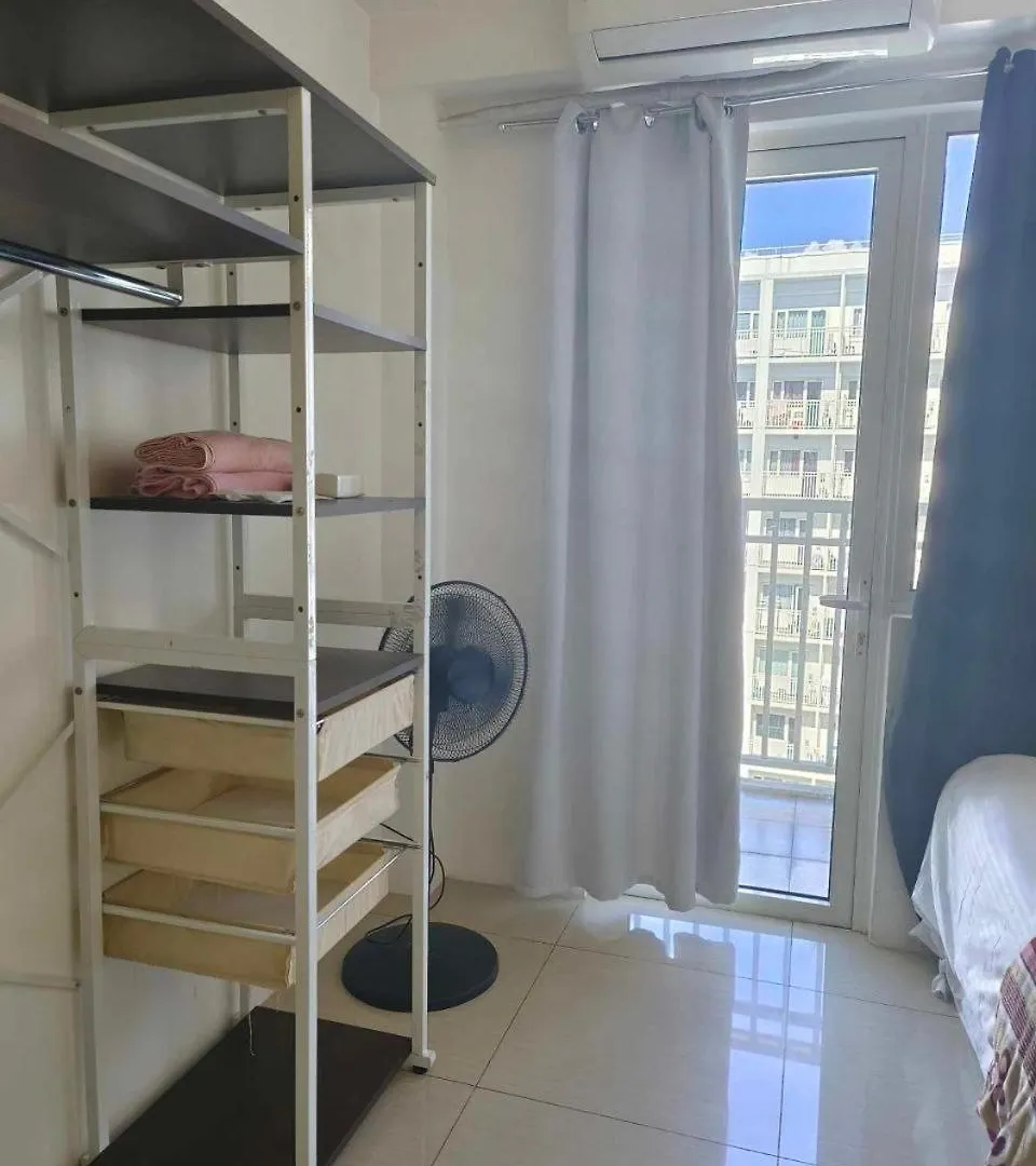 Shore 1 2 3 By Metro Staycation Manila Filipiny